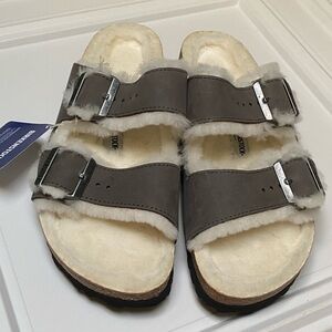 Birkenstock Arizona Shearling
Waxy Leather Oiled - Iron size40